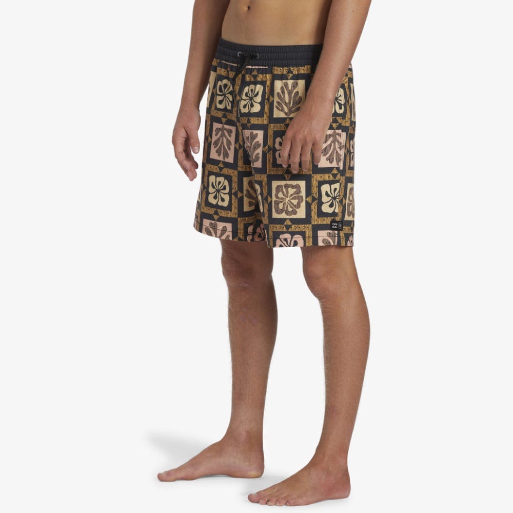 Tiki Reef Layback 17" Elastic Waist Shorts - Men