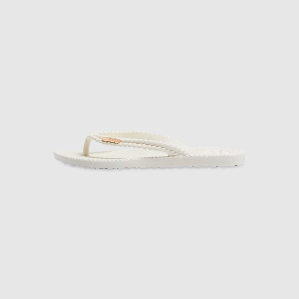 Womens Kick Back Solid Thongs