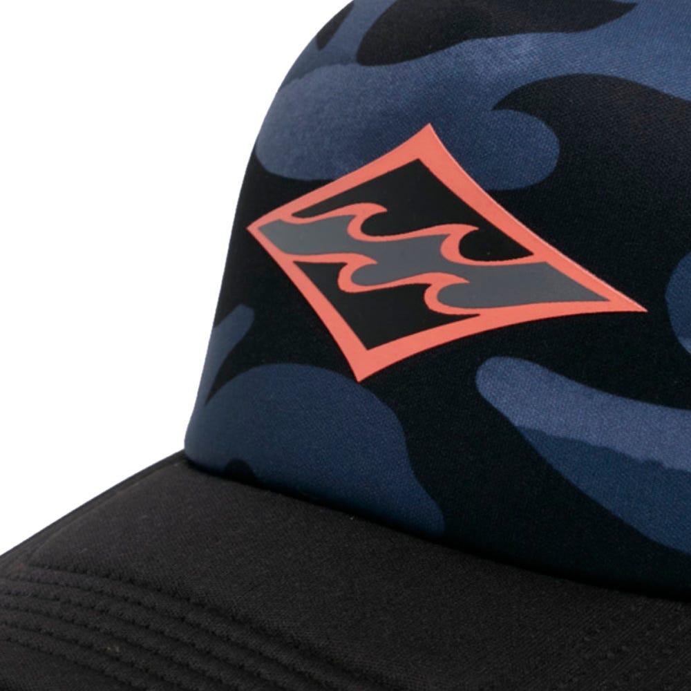 Mens Newport Trucker Cap In Camo