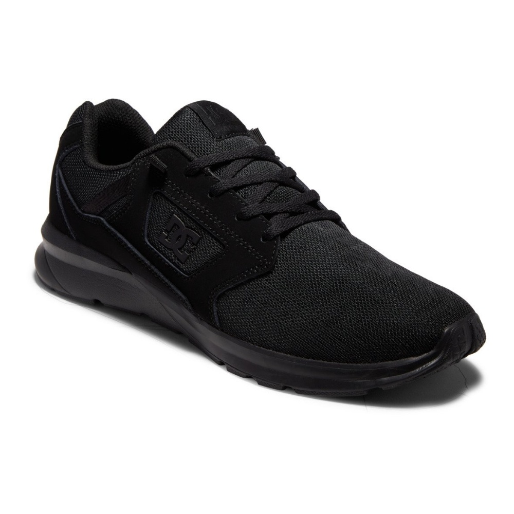 Mens Skyline Lightweight Shoes In Black