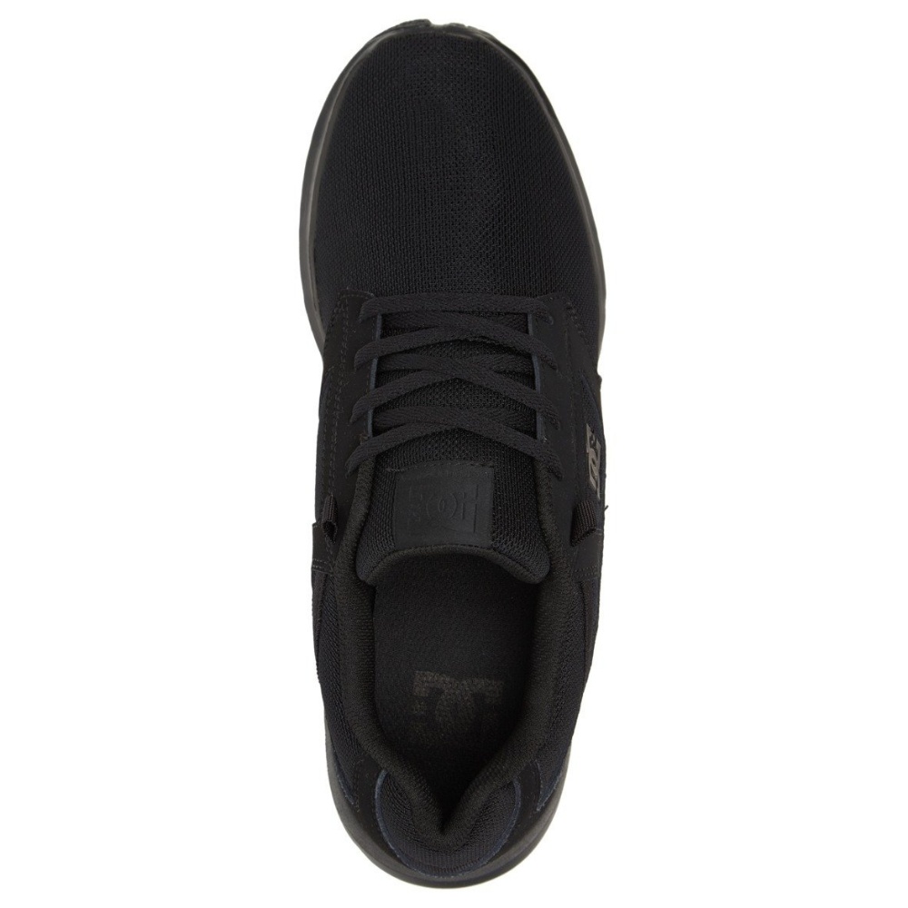 Mens Skyline Lightweight Shoes In Black