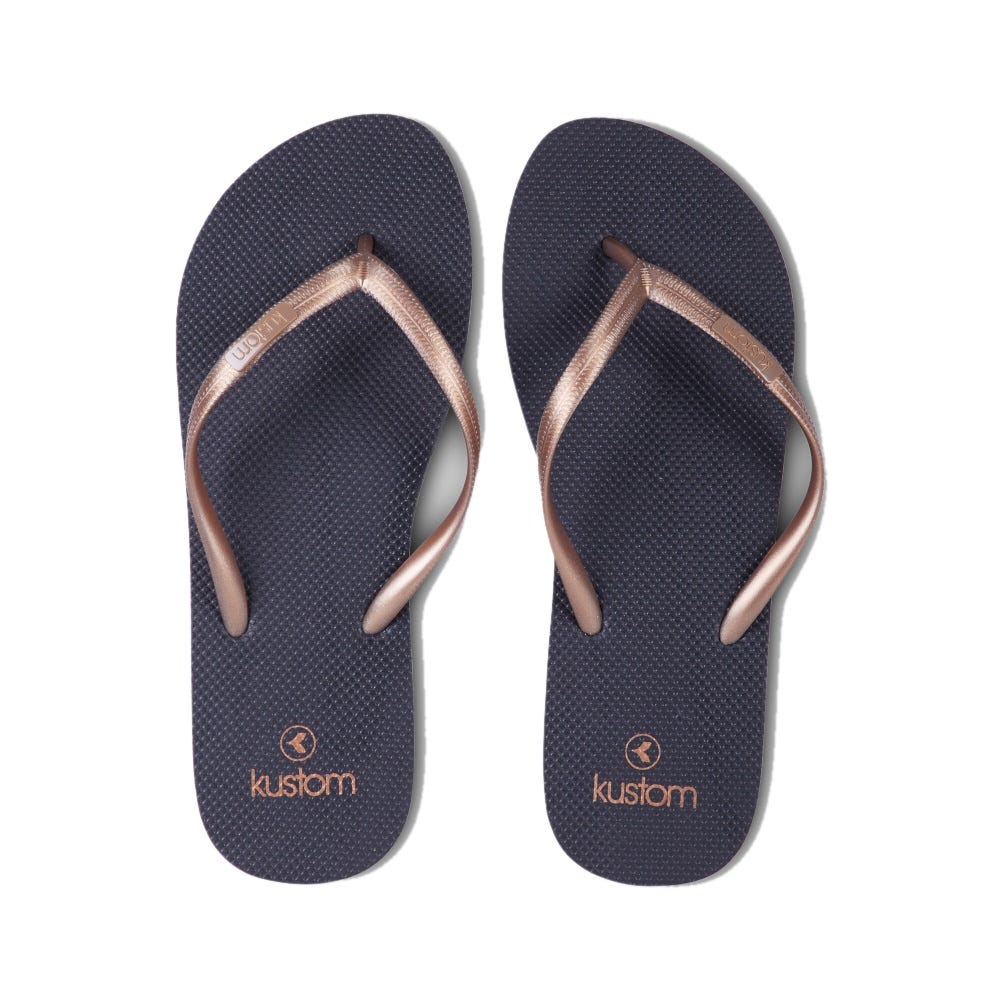 Womens Classic Flip Flop In Navy/Gold