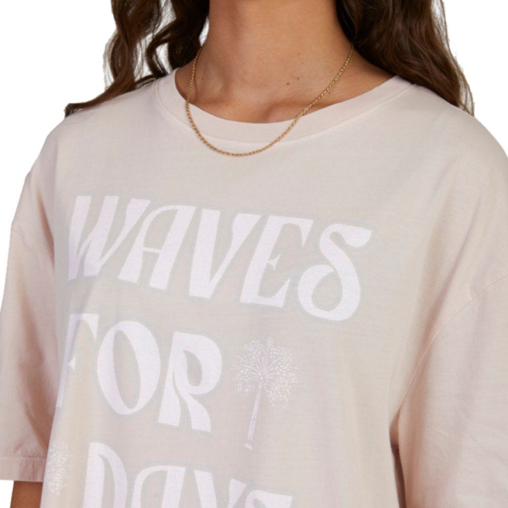 Womens Barracuda Oversized T-Shirt In Peach Whip